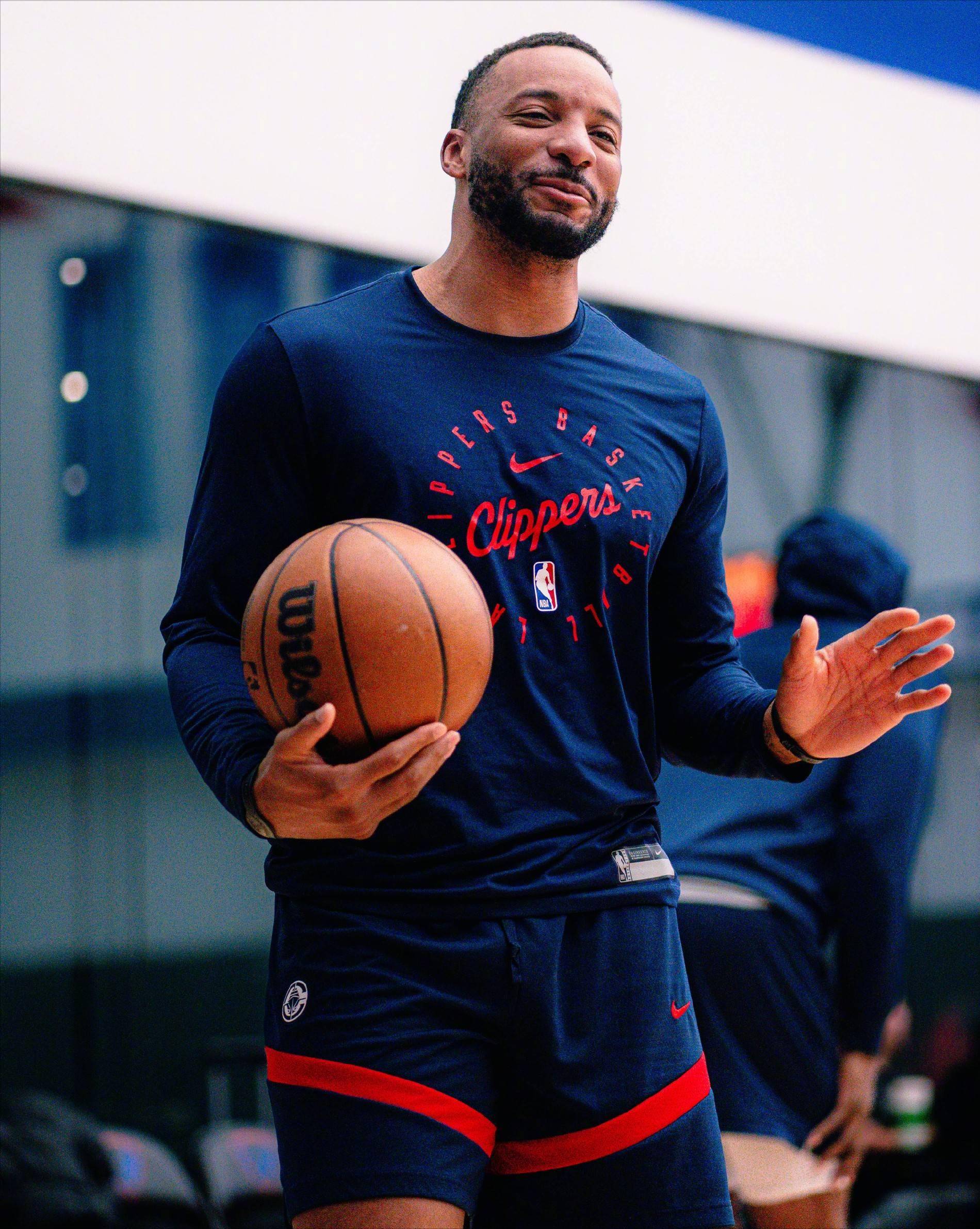 ayx 中国官网登录-哈登完成续约快船活跃