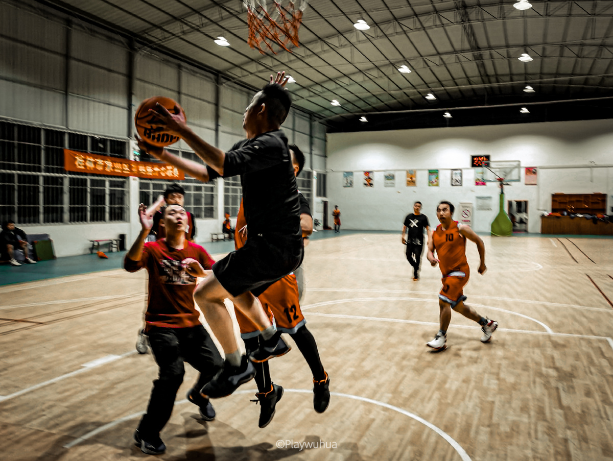 捷克队在激烈对抗中获得一场胜利的战役